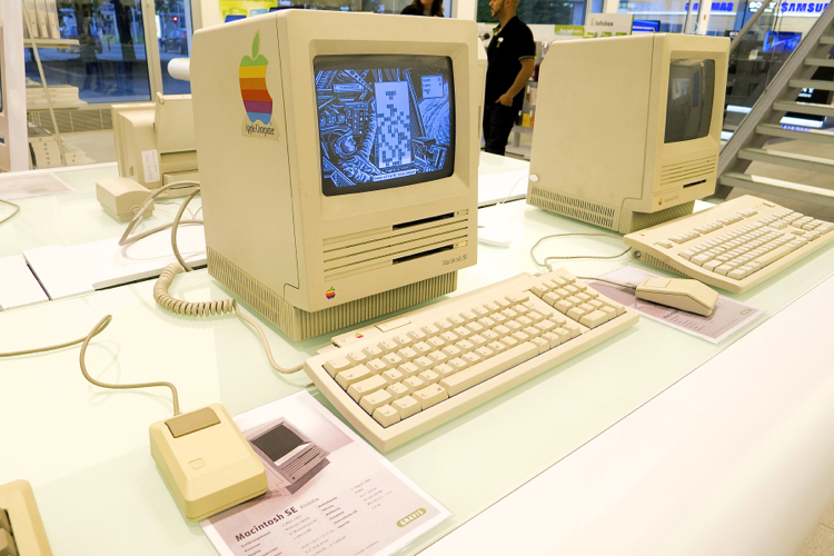 ベルリンで懐かしいMacに再会！【Macintosh｜Apple｜展示｜イベント｜Old Mac】