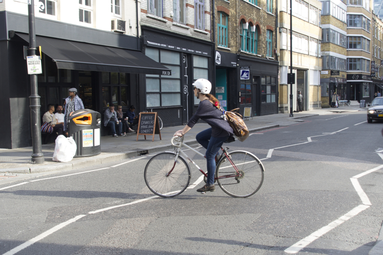  ロンドンはブロンプトンだらけだった！【折りたたみ自転車｜イギリス｜Brompton】 ロンドン旅行 自転車 